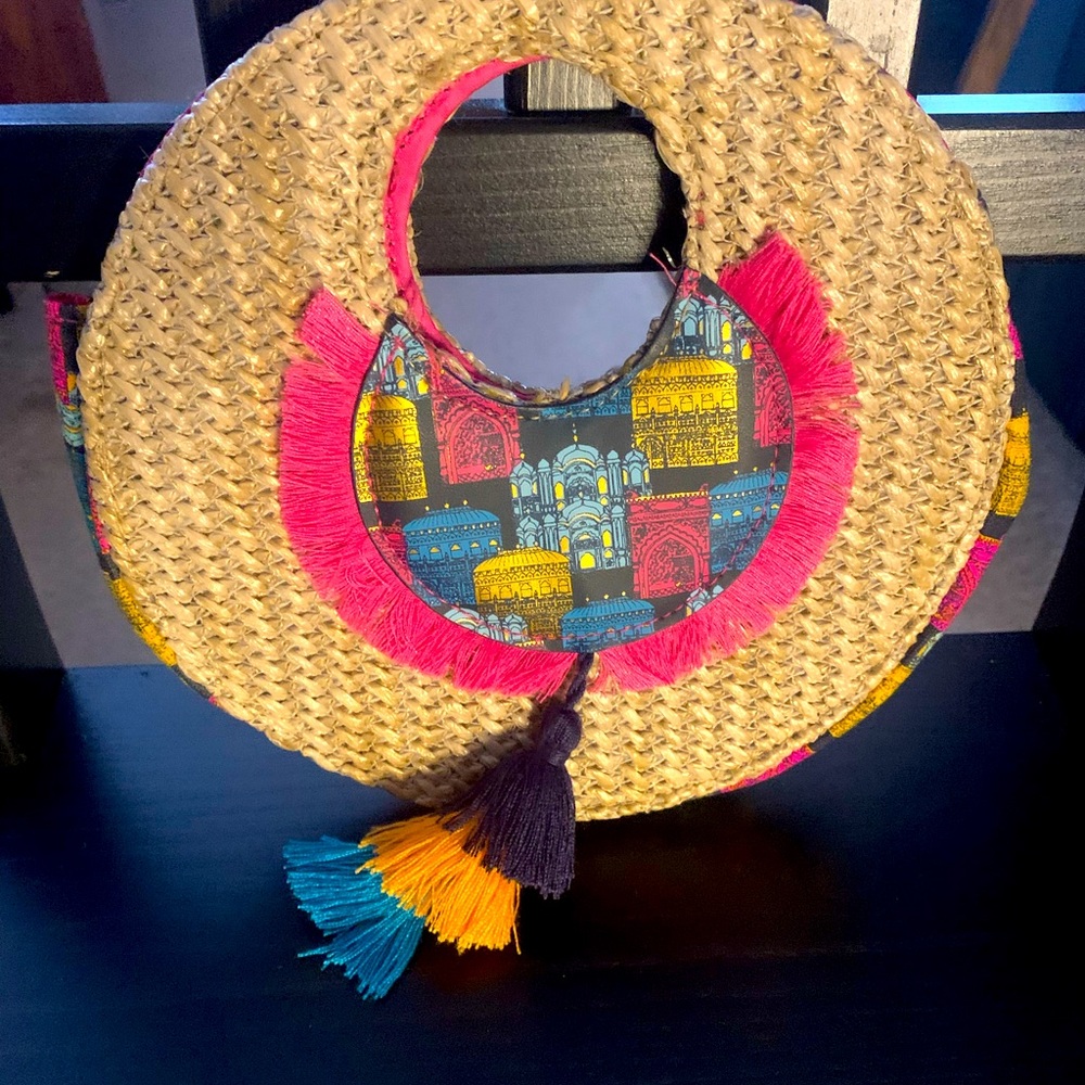 Unique clutch